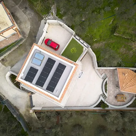 Vila Hemera - Mediterranean Elegance With Private Jacuzzi And Capri Views *