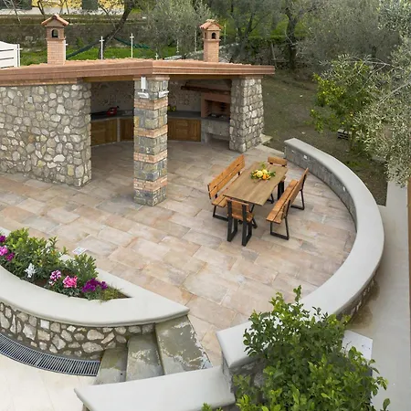 Hemera - Mediterranean Elegance With Private Jacuzzi And Capri Views Vila