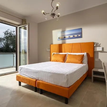 Hemera - Mediterranean Elegance With Private Jacuzzi And Capri Views *