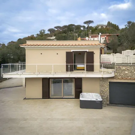 Hemera - Mediterranean Elegance With Private Jacuzzi And Capri Views Villa Massa Lubrense