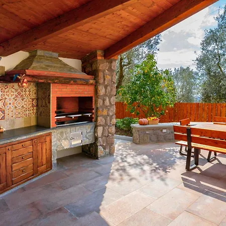 Hemera - Mediterranean Elegance With Private Jacuzzi And Capri Views Villa Massa Lubrense
