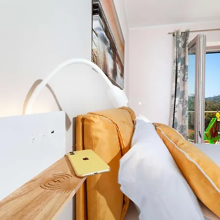 Hemera - Mediterranean Elegance With Private Jacuzzi And Capri Views וילה